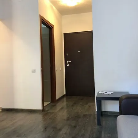 Апартаменти Studio Apartment, 2 Bads + Garden, Seasons Брашов
