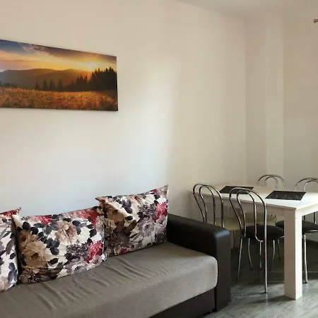 Апартаменти Studio Apartment, 2 Bads + Garden, Seasons